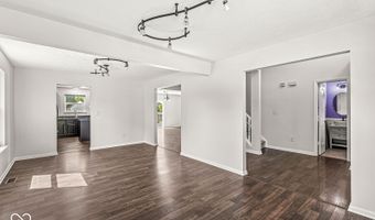6851 Wilmot Ln, Avon, IN 46123