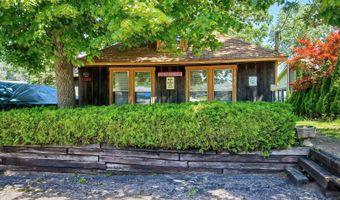 23100 W Villa Rica Rd, Antioch, IL 60002