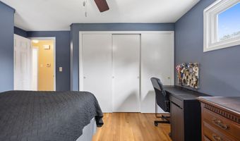 139 Contour Dr, Cheshire, CT 06410
