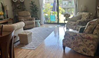 7 Harbour Vlg A, Branford, CT 06405