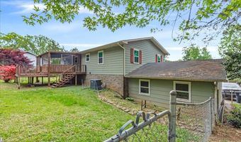 1305 Ridgeway Cir, Athens, TN 37303