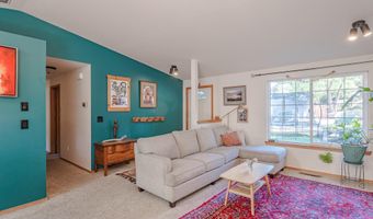 2653 NE Genet Ct, Bend, OR 97701