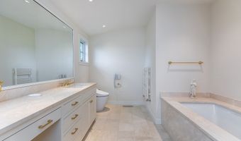 289 Northrop St, Bridgewater, CT 06752