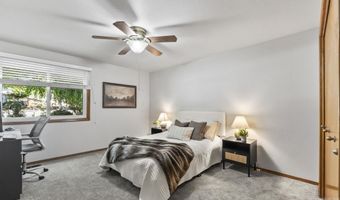 2236 E Roanoke Dr, Boise, ID 83712
