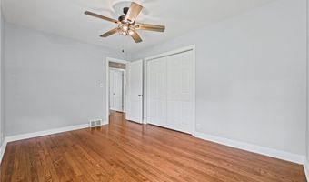 1042 Kingsway St, Alliance, OH 44601