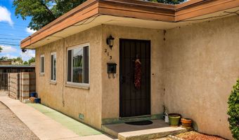 215 Madison St NE, Albuquerque, NM 87108
