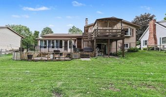 302 Westwinds Dr, Almont, MI 48003