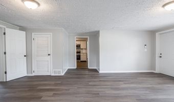 4690 N Sadlier Dr, Indianapolis, IN 46226