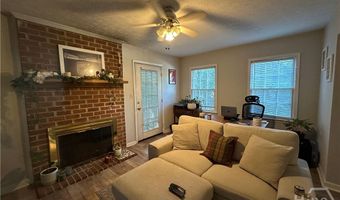 116 Jolly Ln, Athens, GA 30605