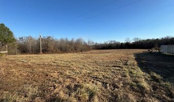 3560 Cedar Grv, Big Sandy, TN 38221