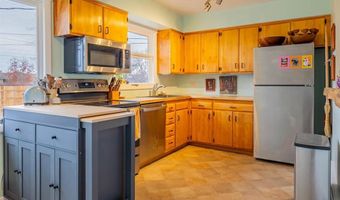 1225 Alpine Ave, Cody, WY 82414