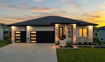 5201 NW 12th St, Ankeny, IA 50023