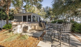 31 Anchorage Way, Beaufort, SC 29902