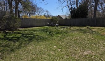 169 Gosnold St, Barnstable, MA 02601