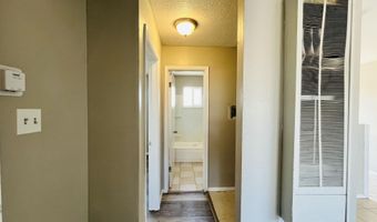 419 Dallas St SE A, Albuquerque, NM 87108