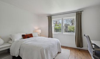 715 Marbury Dr SE, Ada, MI 49301