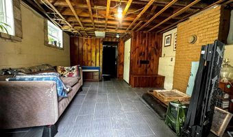 118 Foster Dr, Bennington, VT 05201