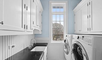 335 Cranberry Hole Rd, Amagansett, NY 11930