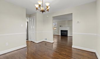2551 23RD Rd N, Arlington, VA 22207