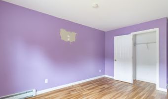 95 Yankee Ave, Bangor, ME 04401