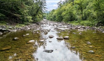 398 Wild Ammonoosuc Rd, Bath, NH 03740