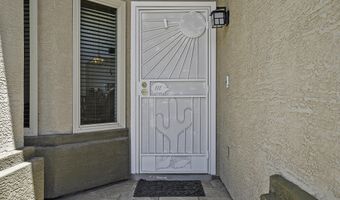 5976 W KESLER Ln, Chandler, AZ 85226