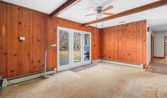 141 Peckham Rd, Little Compton, RI 02837