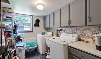 4633 Barrington Dr, Austintown, OH 44515
