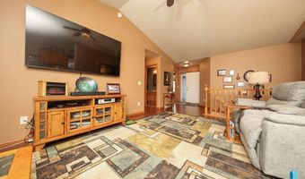 712 S 7th Ave, Brandon, SD 57005