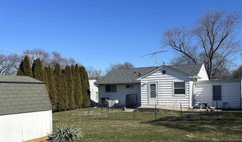 2241 S 10Th St, Burlington, IA 52601