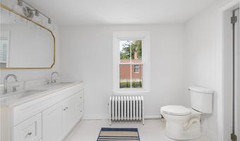 256 Phillips St, North Kingstown, RI 02852