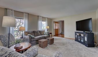 433 Tebay Pl, Schaumburg, IL 60194