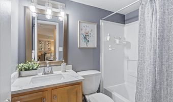 1001 N VERMONT St 804, Arlington, VA 22201