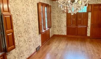 1506 4th St SE, Austin, MN 55912