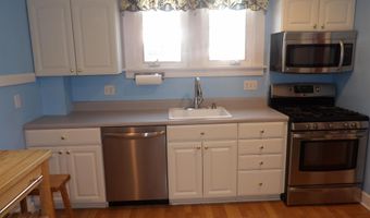 8 Croswell St, Albany, NY 12206