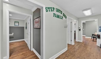 7 W MAIN St 12-14, Apopka, FL 32703