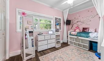 702 Dewoody Dr, Bentonville, AR 72712