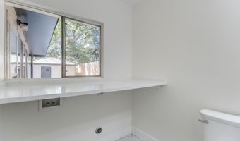 175 Saint Charles Ave, Biloxi, MS 39530