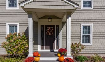 4 Brookfield Ct, Cheshire, CT 06410