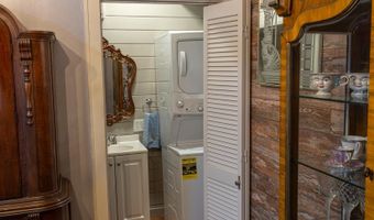253 N 8th St, Batesville, AR 72501