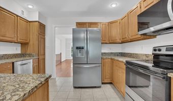 43564 GOLDEN Mdw, Ashburn, VA 20147