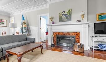 90 Rhode Island Ave 2, Newport, RI 02840