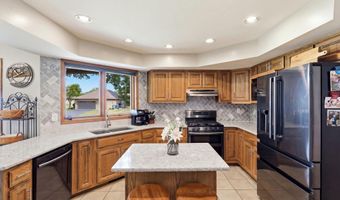 1309 Sanders Dr, Auburn, IN 46706
