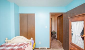 2211 Penny Ln, Austintown, OH 44515