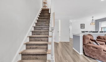86 Bradford Ct, Aberdeen, NJ 07747
