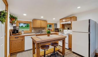 303 E State St, Albany, WI 53502