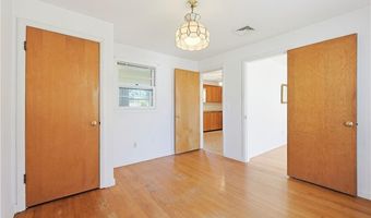 145 Glenwood Dr, North Kingstown, RI 02852