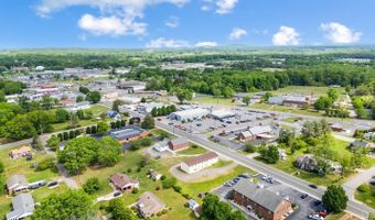 589 Court St, Appomattox, VA 24522