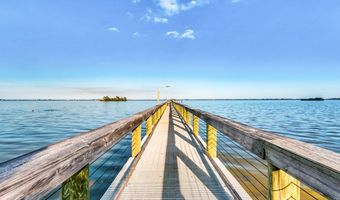 859 Tamarind Cir, Barefoot Bay, FL 32976