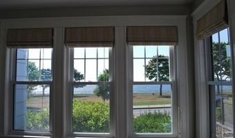 102 Lothrop St 1, Beverly, MA 01915